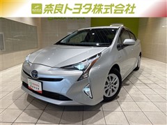 トヨタ プリウス S