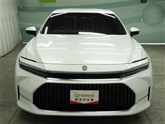 クラウン Z