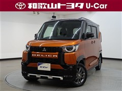 三菱　デリカミニ Tプレミアム 4WD