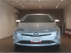プリウス A