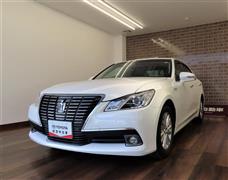 トヨタ クラウンロイヤル HV ロイヤルサルーン