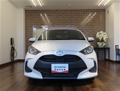 ヤリス X