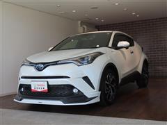 トヨタ C-HR G モード・ブルーノ