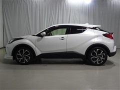 C-HR ハイブリッド G