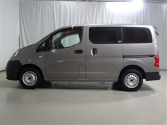 NV200バネットバン DX