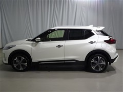 キックス X FOURスタイルED 4W