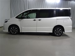ヴォクシー ZS キラメキ3 4WD