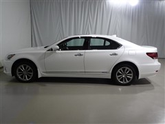 LS600h バージョンL 4WD