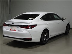ES300h Fスポーツ