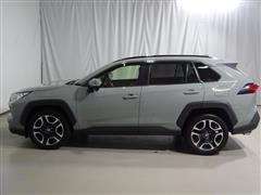 RAV4 アドベンチャー 4WD