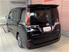 エスクァイアHEV Gi P-P B-T