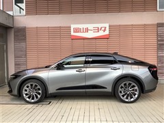 クラウンクロスオーバーG Adv.L