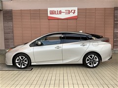 プリウス A ツーリングセレクション