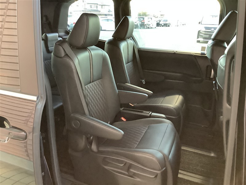 ノア S-Z（063012872712）の中古車 | トヨタ認定中古車 | トヨタ自動車