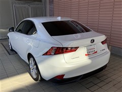 IS300h バージョンL