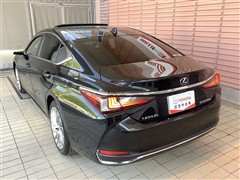 ES300h バージョンL