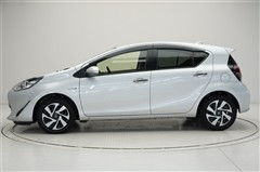 アクア Sスタイルブラック