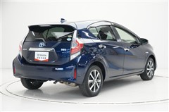 アクア Sスタイルブラック