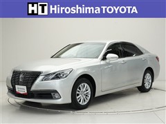 トヨタ クラウンロイヤルRサルーン i-Four