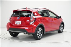 アクア クロスオーバー