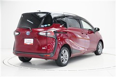 シエンタHV ファンベースG クエロ