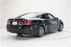 クラウンHV アスリートJフロンティア