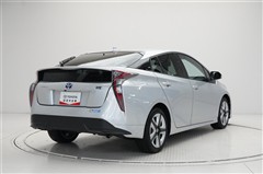 プリウス A ツーリングセレクション