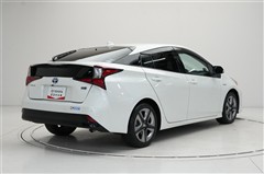 プリウス A ツーリングセレクション