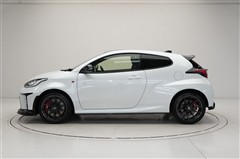 GRヤリス RZハイパフォーマンス