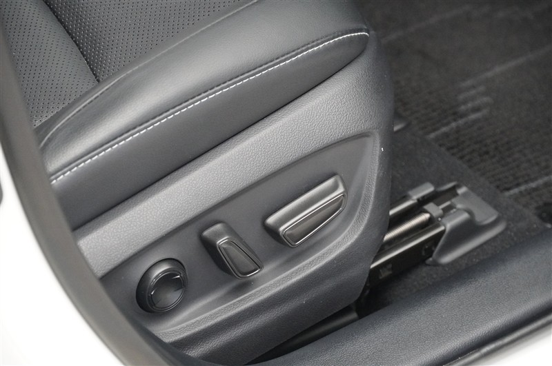 プリウスPHV A プレミアム（064013391122）の中古車 | トヨタ認定中古