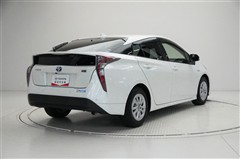 プリウス Sセーフティープラス