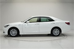 クラウン HV ロイヤルサルーン