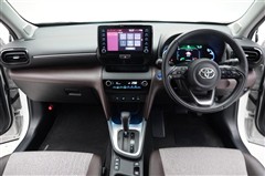 ヤリスクロス HV Z