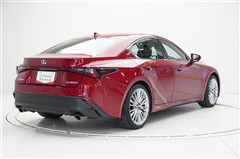 IS300h バージョンL