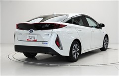 プリウスPHV Aユーティリティー+