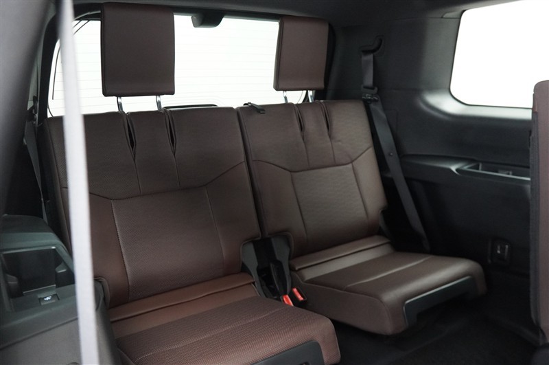 ランドクルーザー250 ZX（064018137046）の中古車 | トヨタ認定中古車