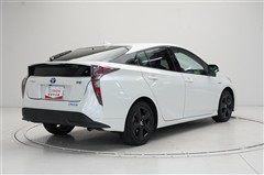 プリウス A プレミアムツーリング