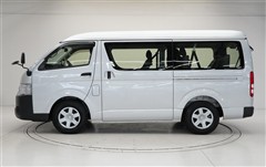 ハイエースワゴン DX