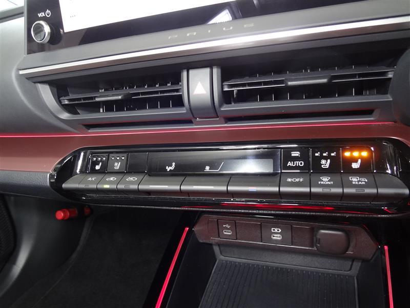 プリウス Z（065010812879）の中古車 | トヨタ認定中古車 | トヨタ