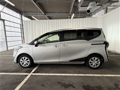 シエンタ Gクエロ