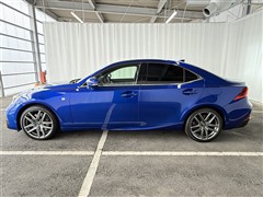 IS200t Fスポーツ