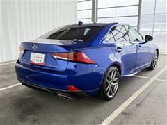 IS200t Fスポーツ