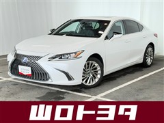 レクサス　ES300h ヒョウジュンシャ