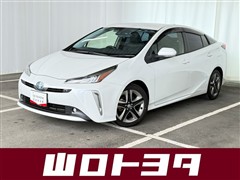 トヨタ　プリウス S ツーリングセレクション