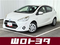 トヨタ　アクア G