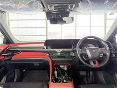 クラウン スポーツ RS