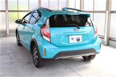 アクア クロスオーバー