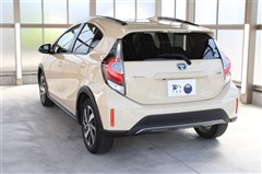 アクア クロスオーバー