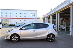 アクア S スタイルブラック