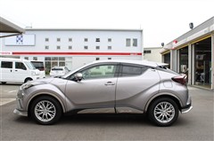 C-HR ハイブリッド G